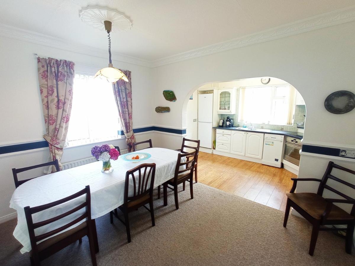 Fjell2Sea Villa Newcastle  Bagian luar foto